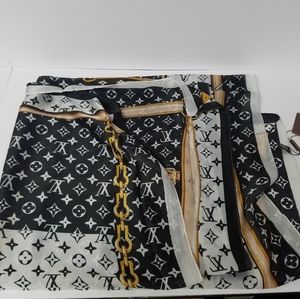 Louis Vuitton scarf